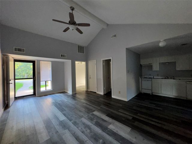 78 Westwood Drive W TH3, Trinity, TX 75862