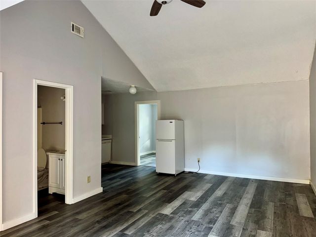 78 Westwood Drive W TH3, Trinity, TX 75862