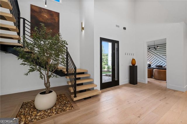 2650 ROSWELL Road, Marietta, GA 30062