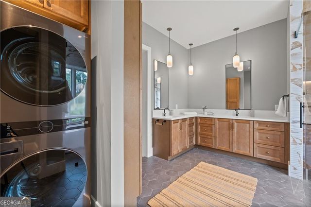 2650 ROSWELL Road, Marietta, GA 30062