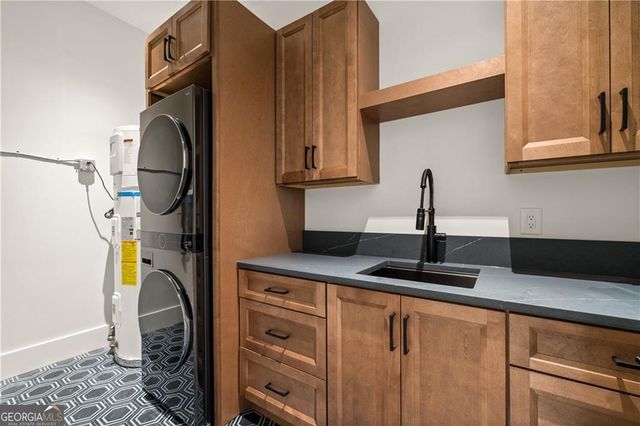 2650 ROSWELL Road, Marietta, GA 30062