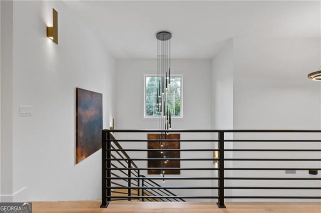 2650 ROSWELL Road, Marietta, GA 30062