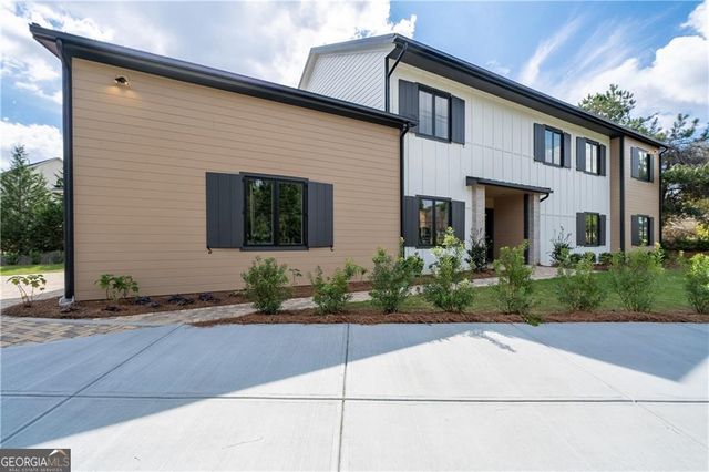 2650 ROSWELL Road, Marietta, GA 30062