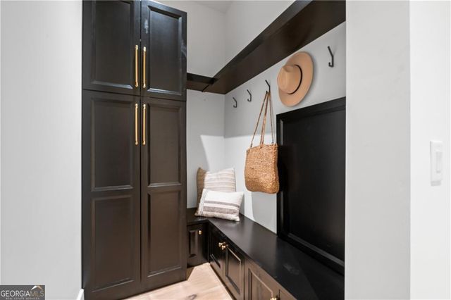 2650 ROSWELL Road, Marietta, GA 30062