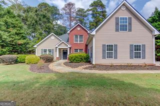 775 Winding Grove Lane, Loganville, GA 30052