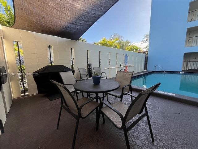 611 NE 14th Ave 202, Fort Lauderdale, FL 33304
