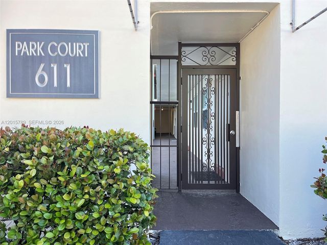 611 NE 14th Ave 202, Fort Lauderdale, FL 33304