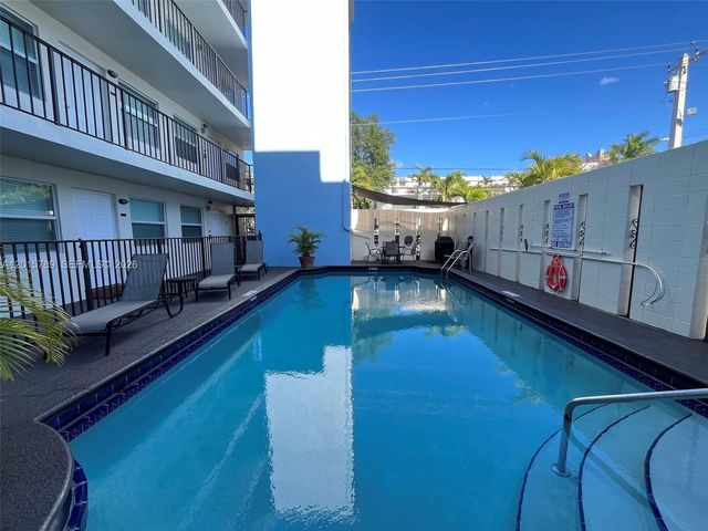 611 NE 14th Ave 202, Fort Lauderdale, FL 33304