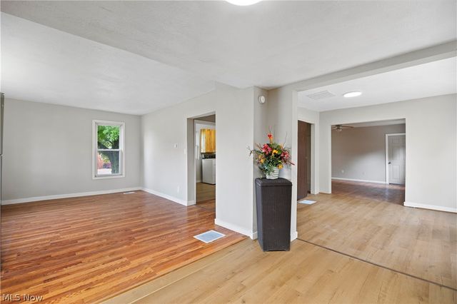 7540 State Road, Parma, OH 44134