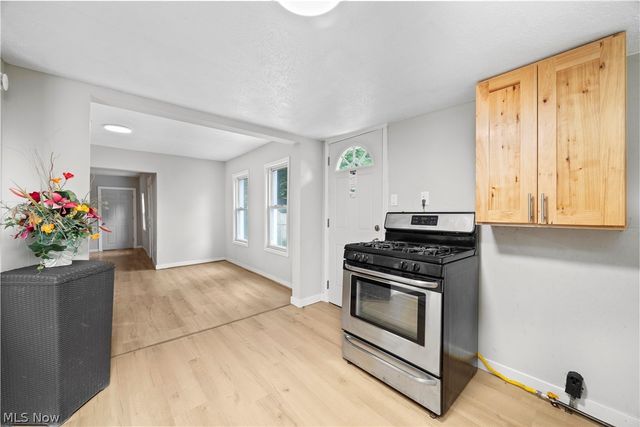 7540 State Road, Parma, OH 44134