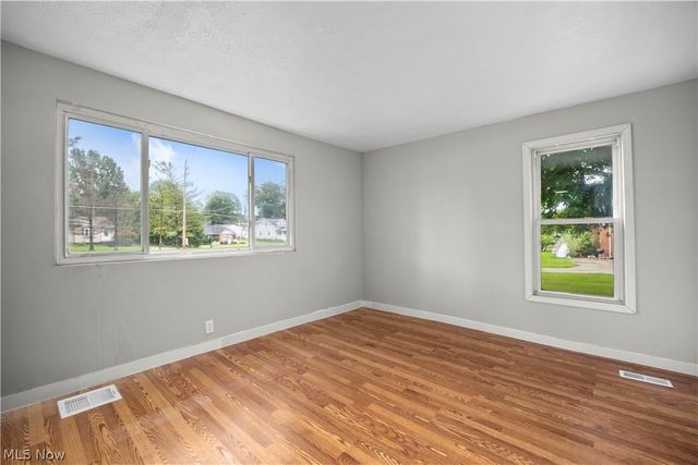 7540 State Road, Parma, OH 44134