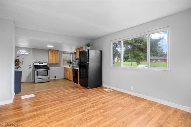 7540 State Road, Parma, OH 44134