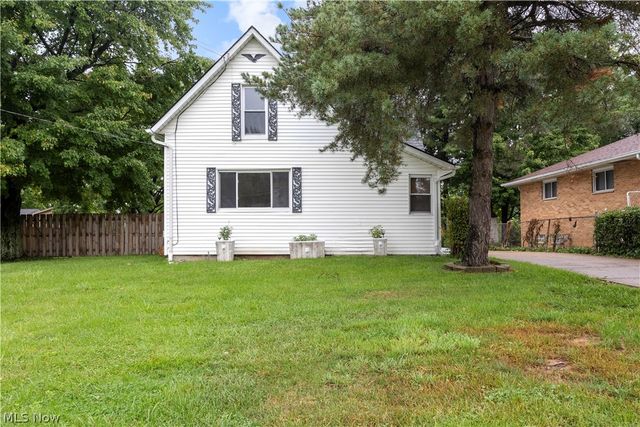 7540 State Road, Parma, OH 44134