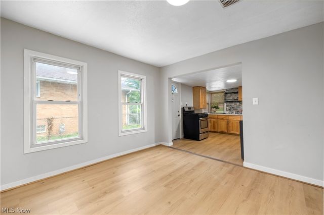 7540 State Road, Parma, OH 44134