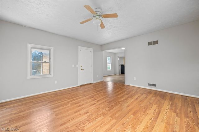 7540 State Road, Parma, OH 44134