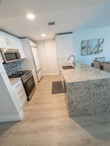 10275 Collins Avenue 614, Bal Harbour, FL 33154