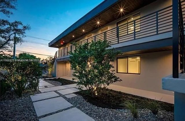 1273 NE 38th St 3, Oakland Park, FL 33334