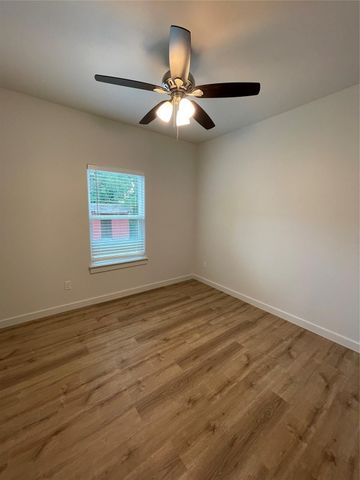 524 W Florence Street, Denison, TX 75020