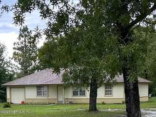 43 YUCCA Street, Middleburg, FL 32068