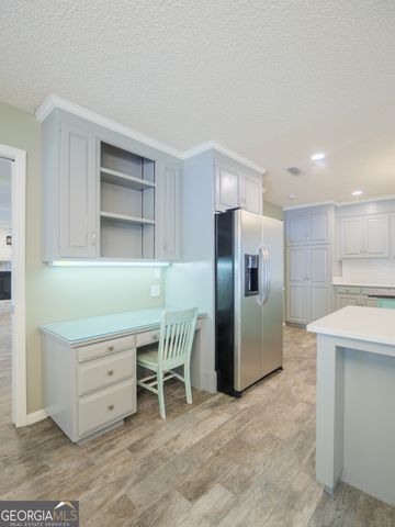 4710 Summerfield Drive, Hahira, GA 31632