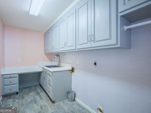 4710 Summerfield Drive, Hahira, GA 31632