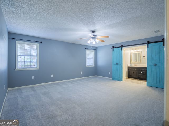 4710 Summerfield Drive, Hahira, GA 31632