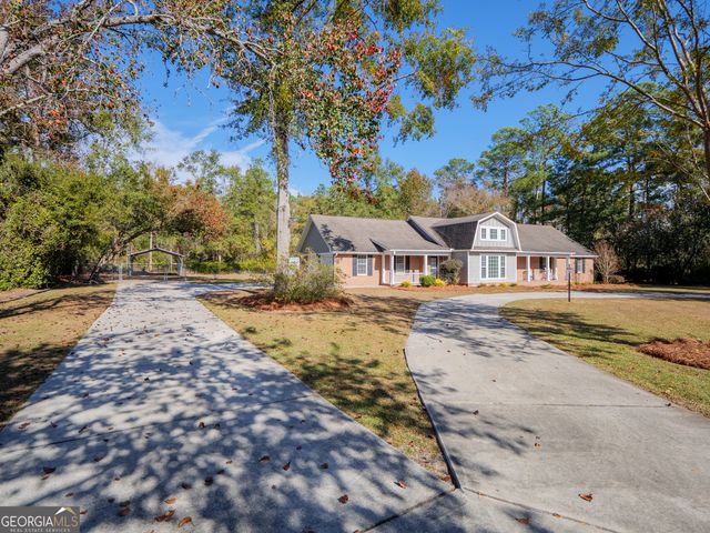 4710 Summerfield Drive, Hahira, GA 31632