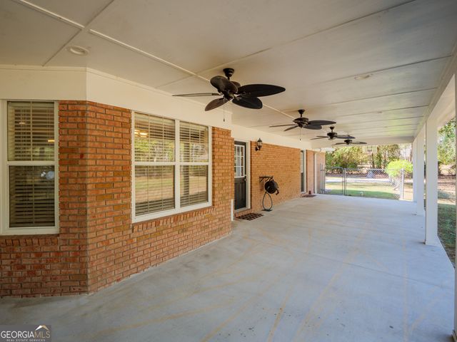 4710 Summerfield Drive, Hahira, GA 31632