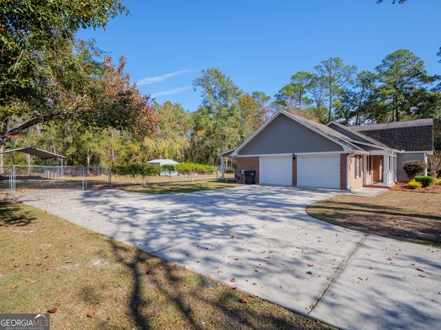4710 Summerfield Drive, Hahira, GA 31632