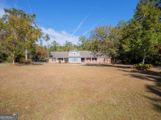 4710 Summerfield Drive, Hahira, GA 31632