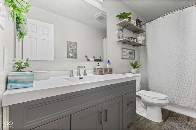 8124 Sheroak Court, Indianapolis, IN 46227