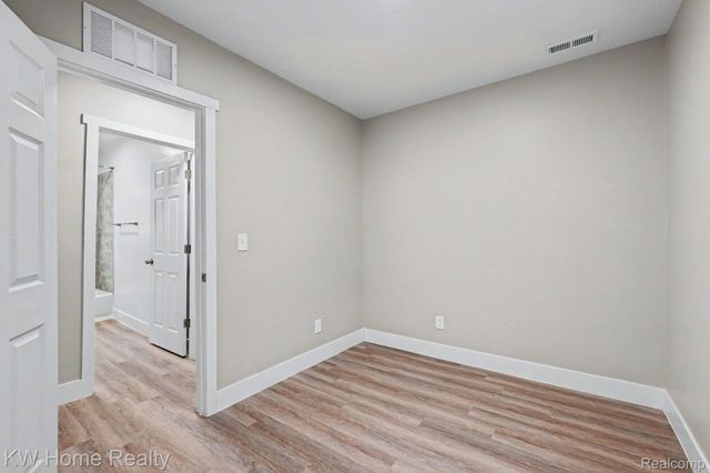 13723 Mapleridge Street, Detroit, MI 48205