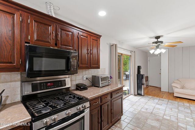 172 Bennetts Mills Road, Jackson, NJ 08527