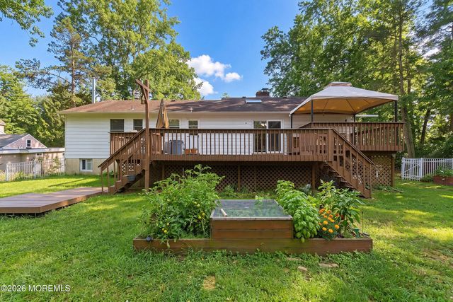 172 Bennetts Mills Road, Jackson, NJ 08527
