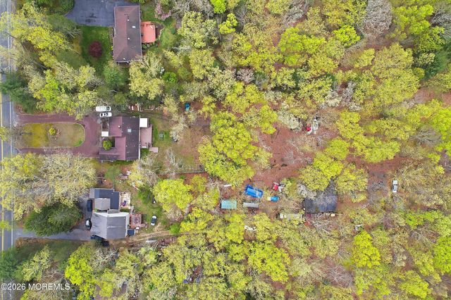 172 Bennetts Mills Road, Jackson, NJ 08527