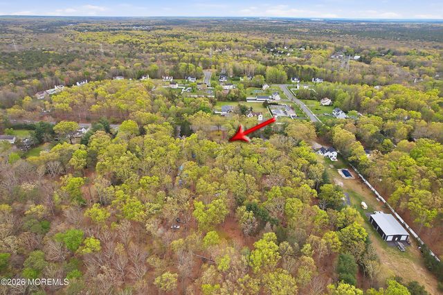 172 Bennetts Mills Road, Jackson, NJ 08527