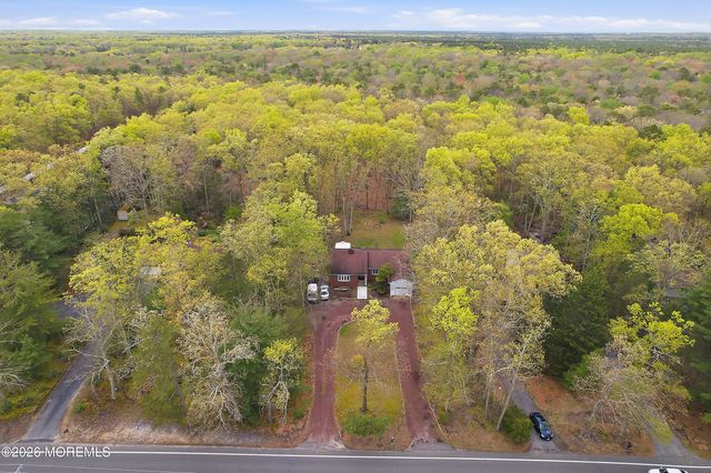 172 Bennetts Mills Road, Jackson, NJ 08527