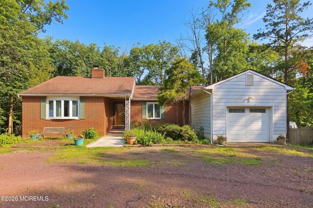 172 Bennetts Mills Road, Jackson, NJ 08527