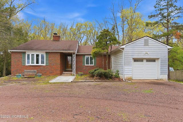 172 Bennetts Mills Road, Jackson, NJ 08527