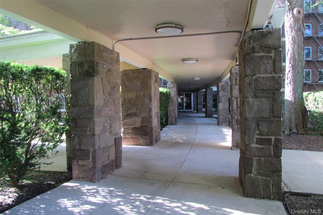 30 S. Cole 1 L, Spring Valley, NY 10977