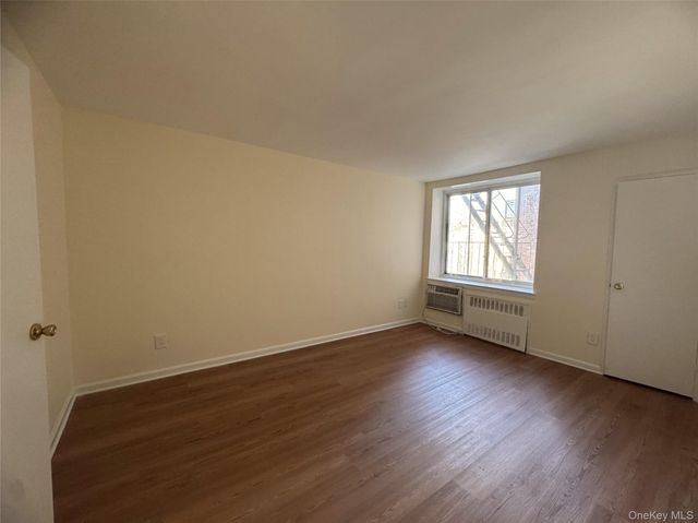 30 S. Cole 1 L, Spring Valley, NY 10977