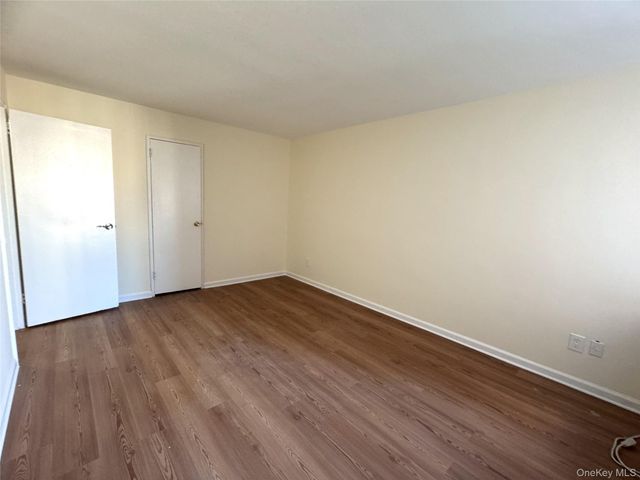 30 S. Cole 1 L, Spring Valley, NY 10977