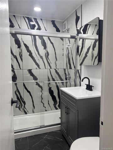 30 S. Cole 1 L, Spring Valley, NY 10977