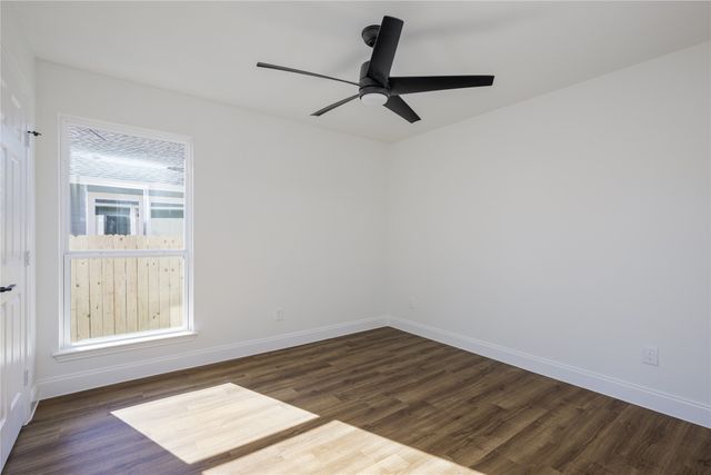 99 S Fir Street, Celeste, TX 75423