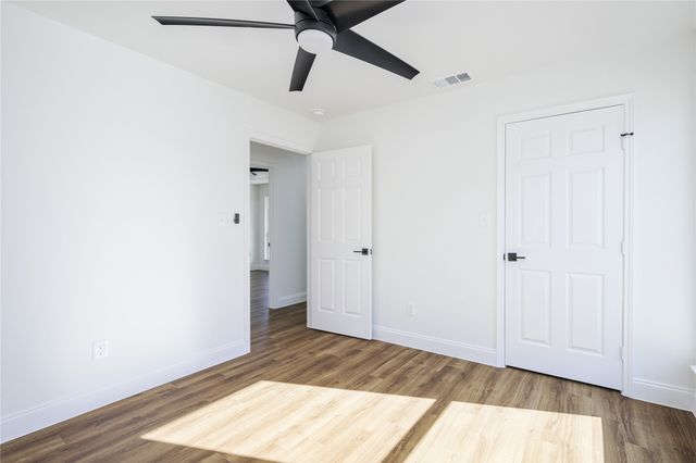 99 S Fir Street, Celeste, TX 75423
