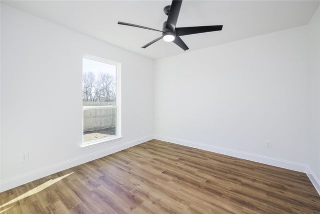 99 S Fir Street, Celeste, TX 75423