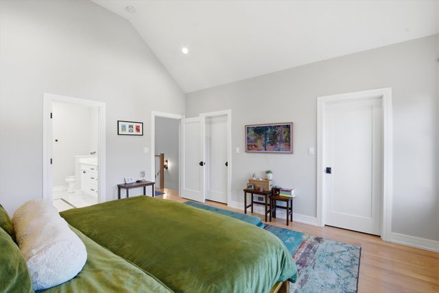 1635 N Central Park Avenue, Chicago, IL 60647