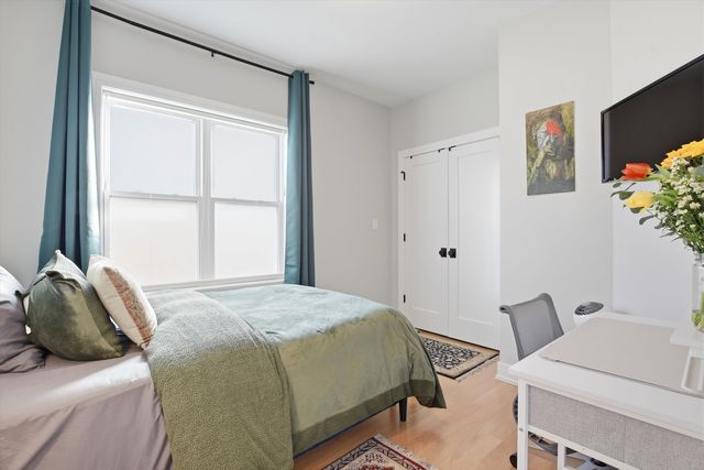 1635 N Central Park Avenue, Chicago, IL 60647