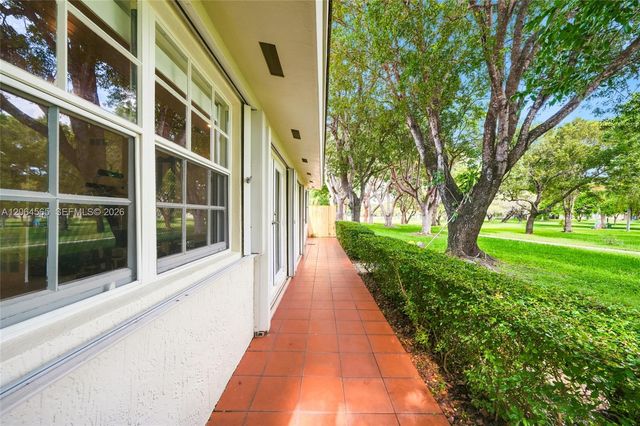 14986 SW 113th St, Miami, FL 33196