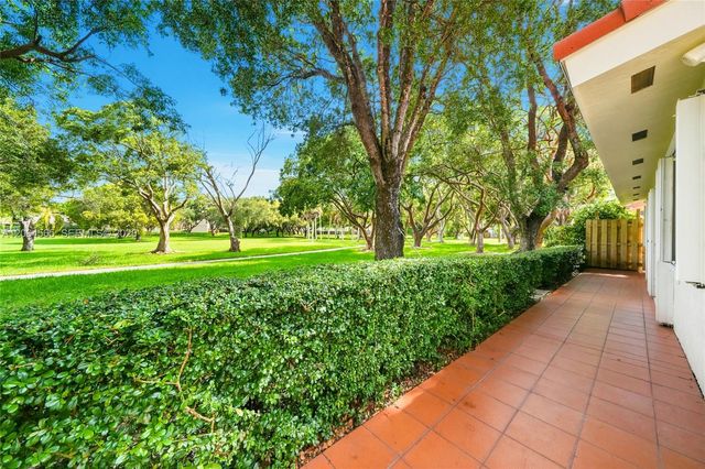 14986 SW 113th St, Miami, FL 33196